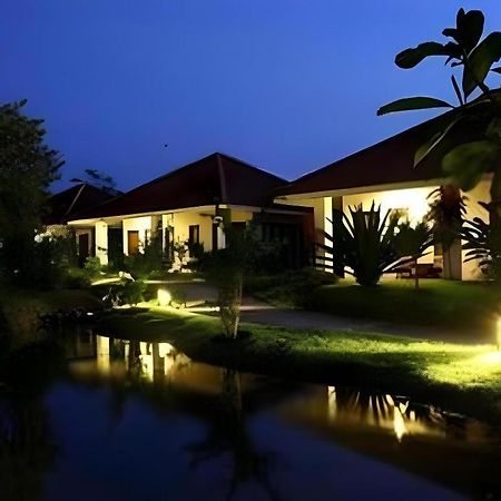 Baan Chuengkao Resort Ranong Exterior photo
