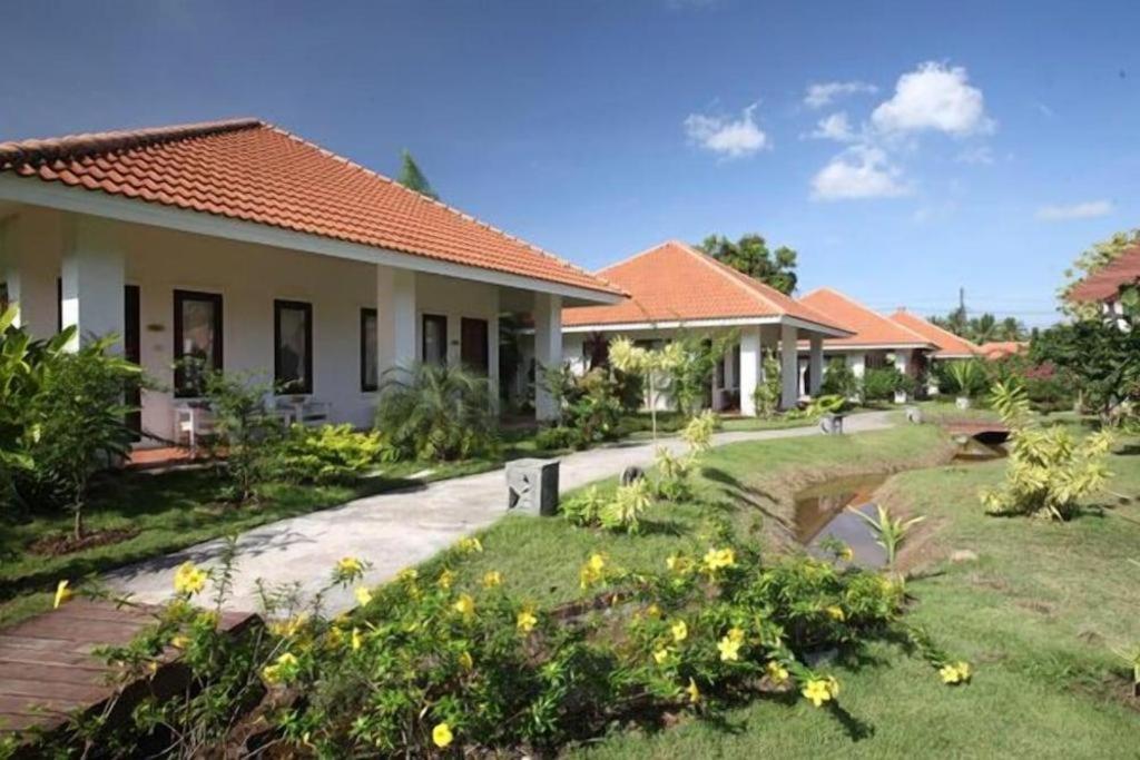 Baan Chuengkao Resort Ranong Exterior photo